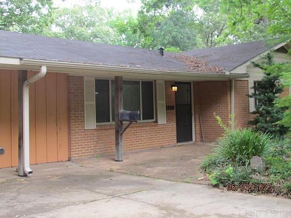 3rd image of 1600 Parkway Dr