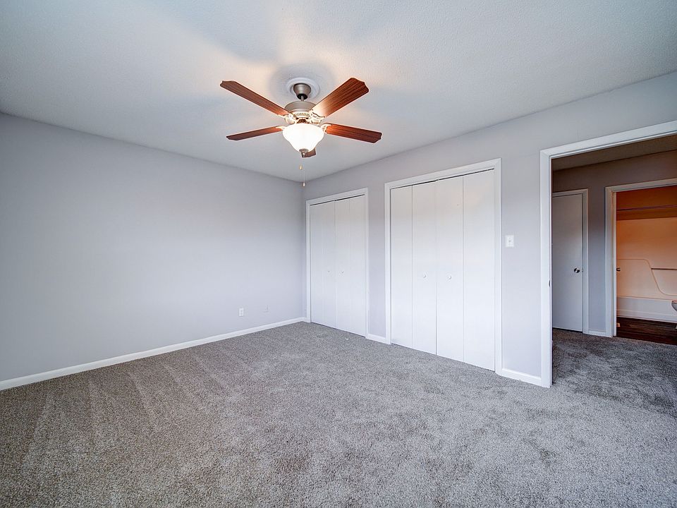 River Hill Townhomes Apartment Rentals with Virtual tours Louisville