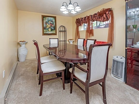 5th image of 21 Thayer Pond Dr #5