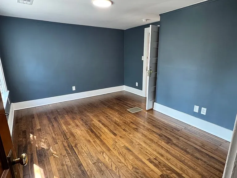 1625 S Maple Rd — Photo 44