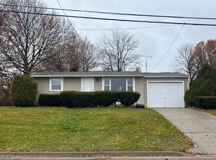 2202 Kimball Rd SE, Canton, OH 44707