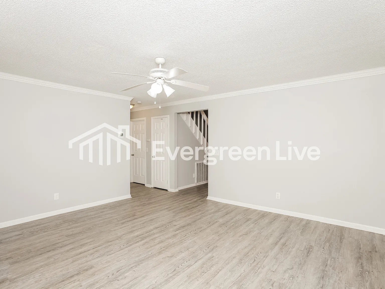 4 bed, 2.0 bath, 1626 sqft, $1,595 — Photo 3