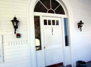 121 Prospect Hill St APT 2, Newport, RI 02840