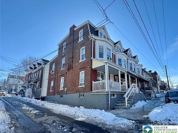 2nd image of 414 W Washington St