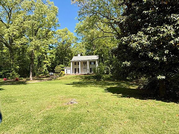 5th image of 1612 S New Hope Rd