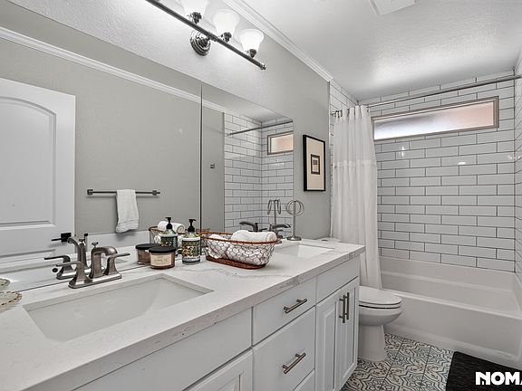 4th image of 10838 N 37th Pl