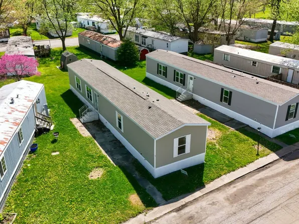 13910 Main St Unit 65, Grabill, IN 46741