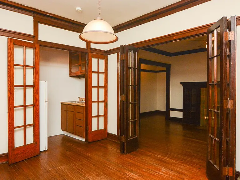 2426 N Sawyer Ave #W2 — Photo 6