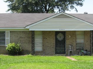 6305 Greenbriar Dr, Horn Lake, MS 38637