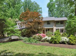 10902 Miller Rd, Oakton, VA 22124