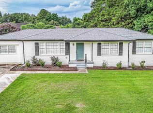 307 Meadowbrook Dr SE, Huntsville, AL 35803