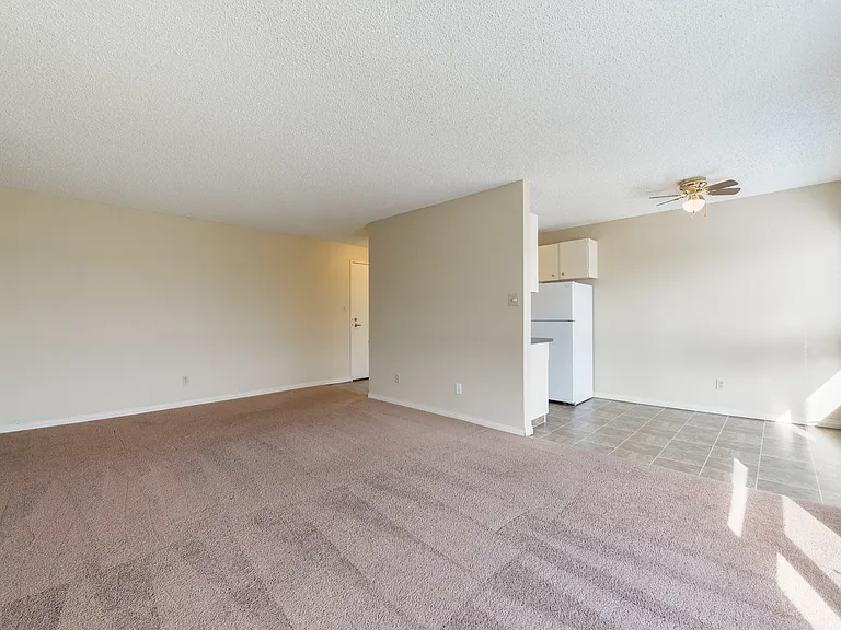 5210 122nd St NW — Photo 15