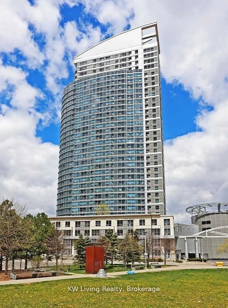 2 bed, $2,100 — Photo 1