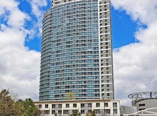 36 Lee Centre Dr #2915, Toronto, ON M1H 3K2