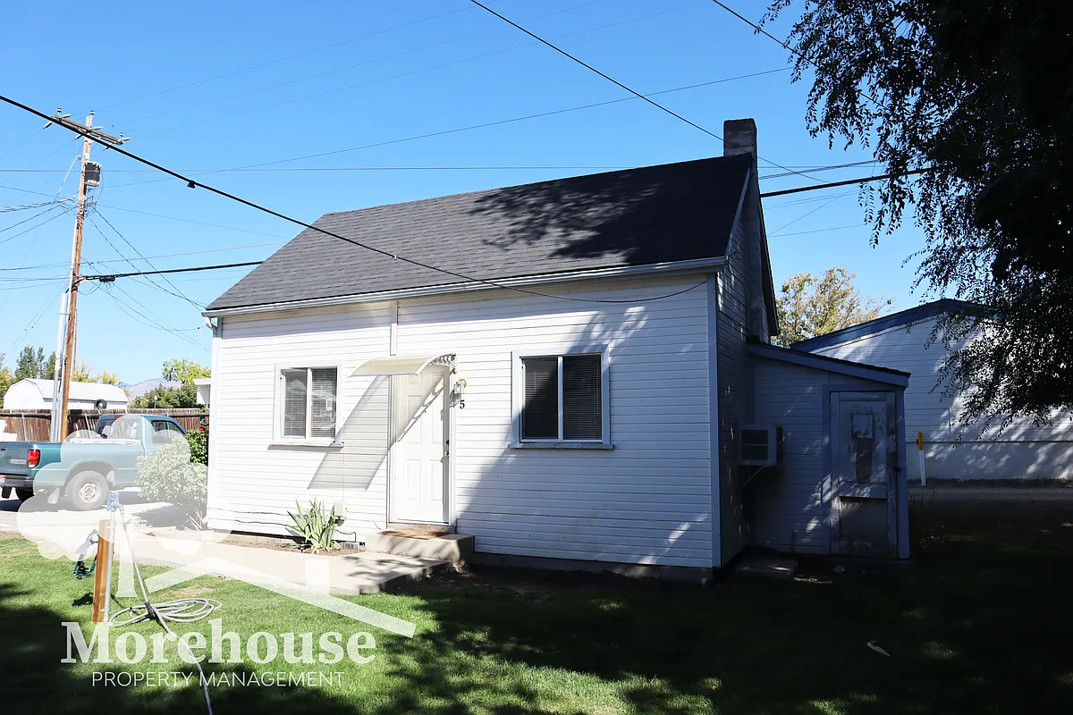 Building Photo - 1712 S Broxon St #5