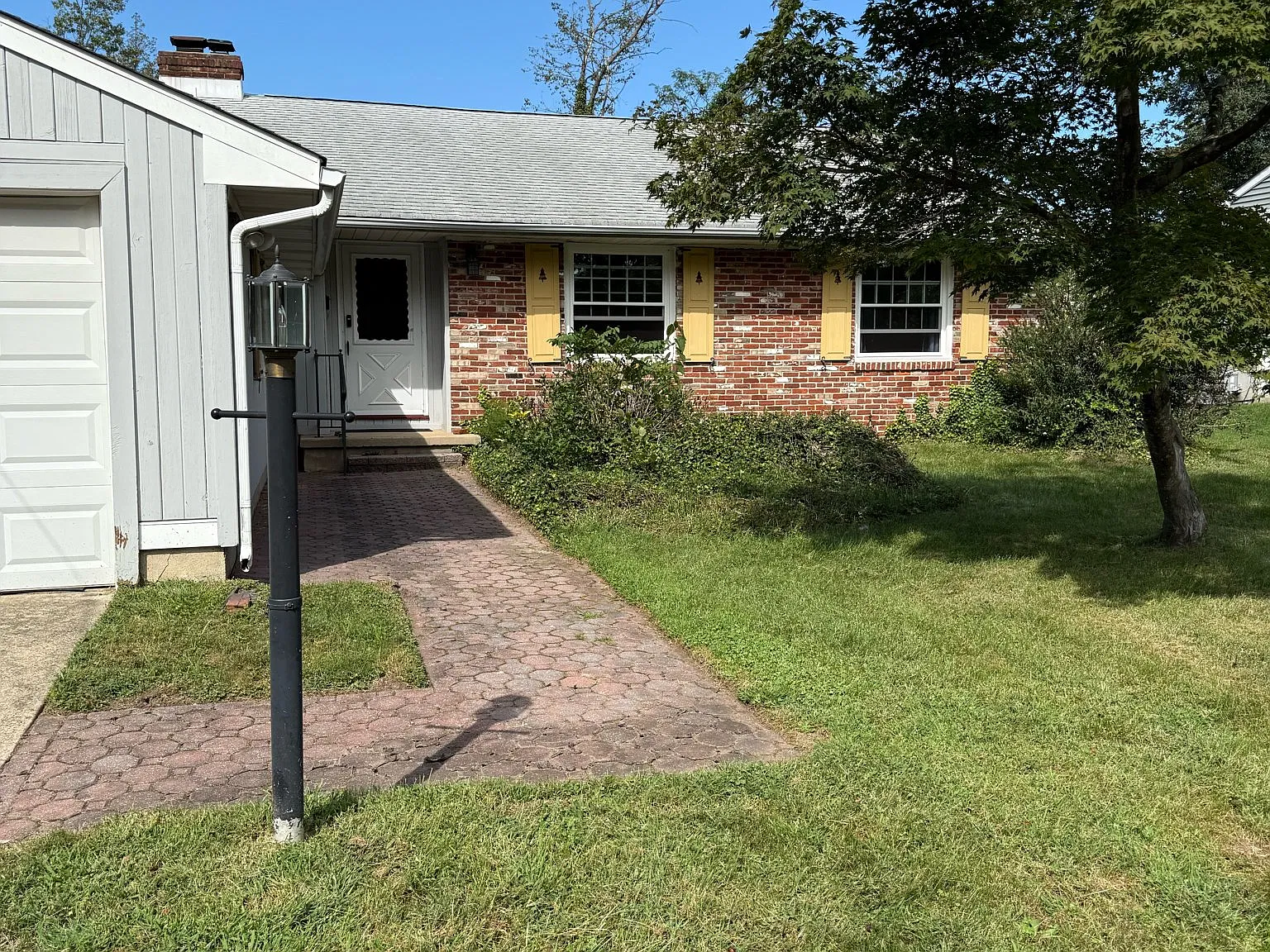 4 bed, 1692 sqft, $3,400 — Photo 1