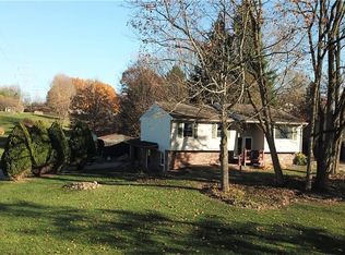 2782 Highline Dr, Mogadore, OH 44260