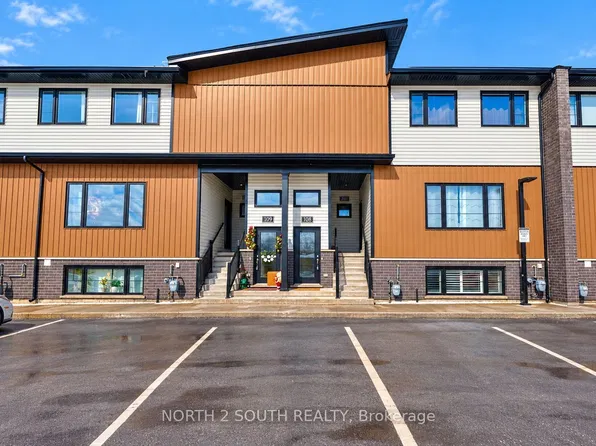 6591 Montrose Rd #108, Niagara Falls, ON L2H 3V2