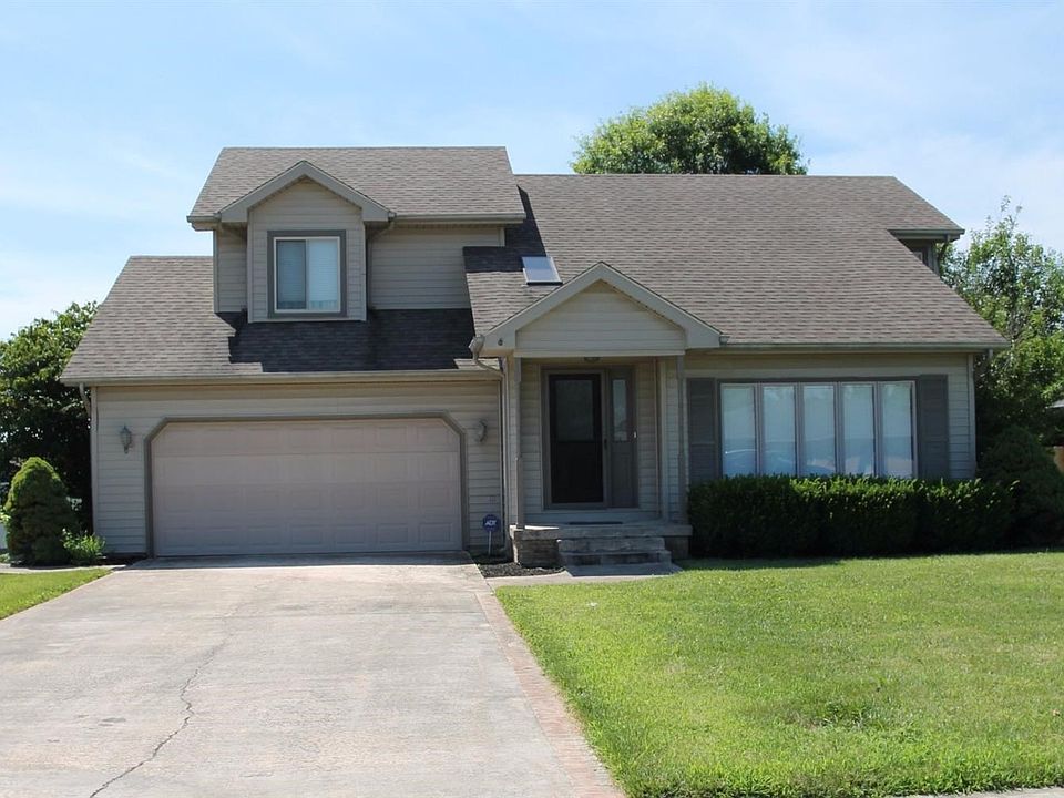 1st image of 305 Teakwood Dr