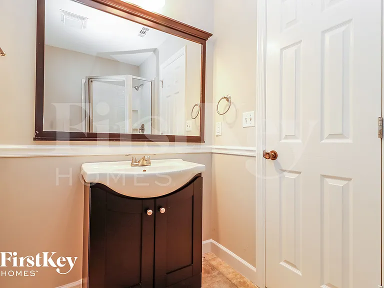 120 Fox Chase Dr — Photo 14