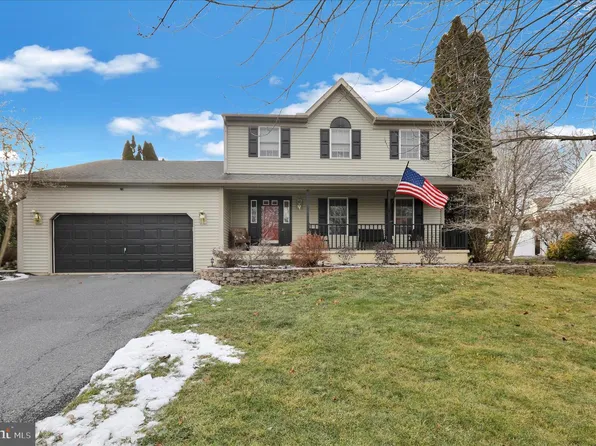 125 Shire Ln, Wernersville, PA 19565