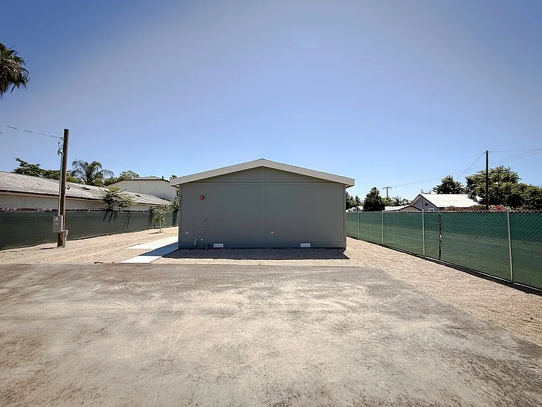 26450 San Jacinto St — Photo 3