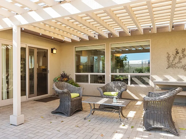 16915 Dominican Dr — Photo 18
