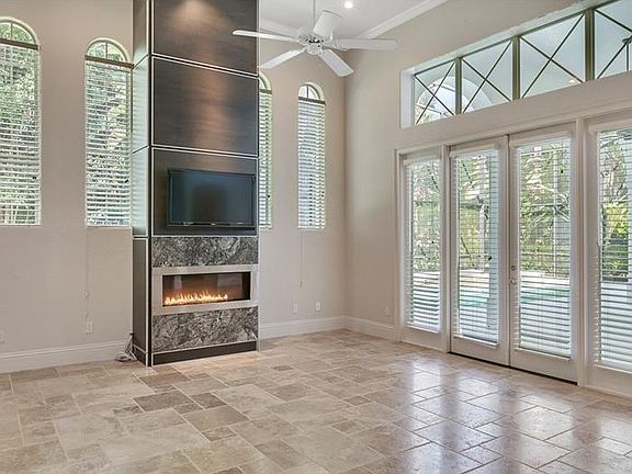 3rd image of 8838 Southern Breeze Dr