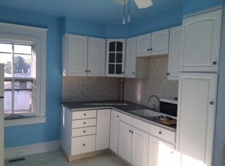 142 S Broad St #B, Lansdale, PA 19446