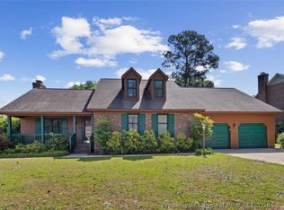 5727 Bear Creek Cir, Fayetteville, NC 28304