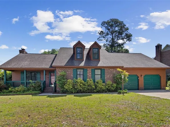 5727 Bear Creek Cir, Fayetteville, NC 28304