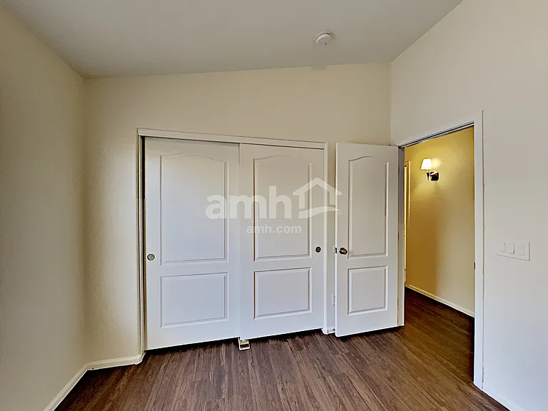 10262 W Patrick Ln — Photo 21