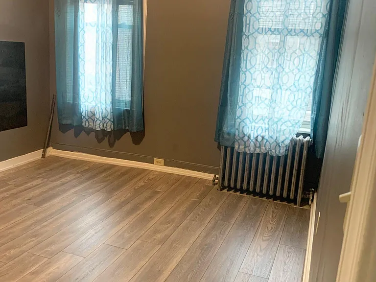 339 S 4th St #2F — Photo 6