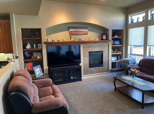 16907 SW Richen Park Cir, Sherwood, OR 97140