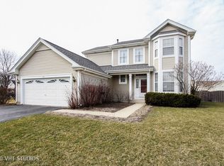 367 Willow Rd, Lakemoor, IL 60051