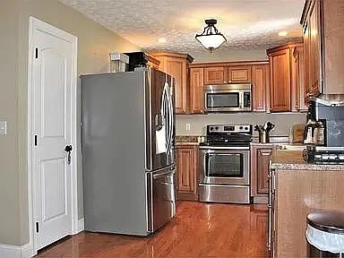 1615 Hash Ridge Rd — Photo 2