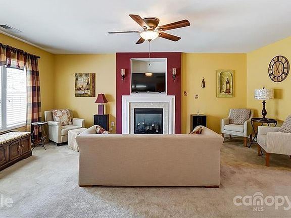 4th image of 5017 Hopkins Trace Ln