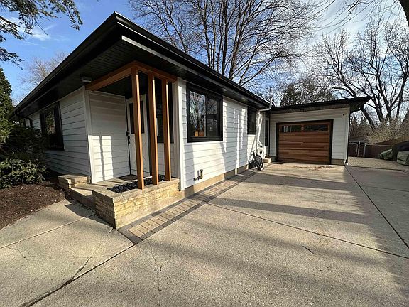 4th image of 5009 East Buckeye Road