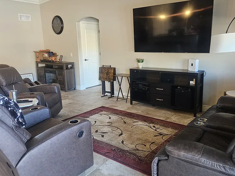 3474 Big Chief Dr — Photo 10