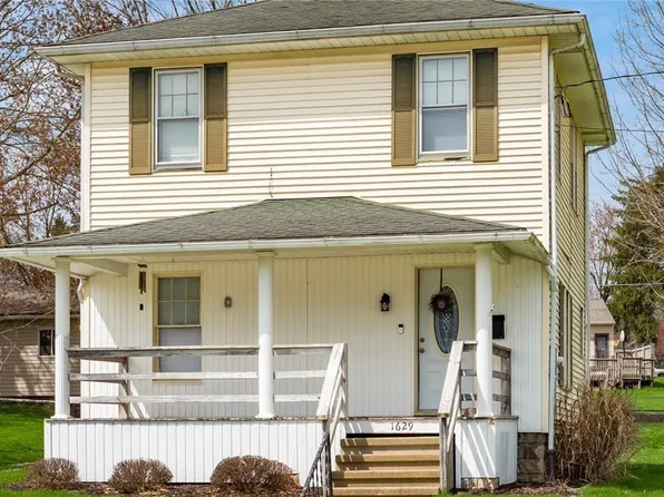 1629 Bluff St, Zanesville, OH 43701
