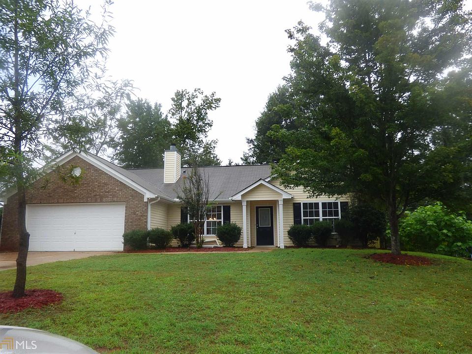 1st image of 22 Lexington Dr