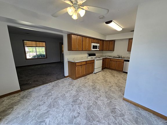 4th image of 151 3rd St W