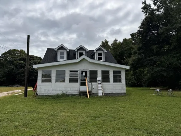 13074 Heath Ln, Exmore, VA 23350