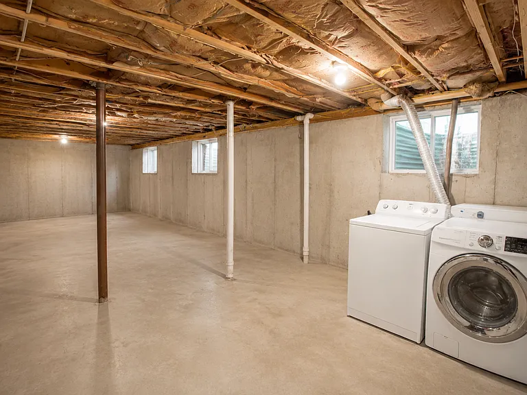 49 Shady Ln #R — Photo 15