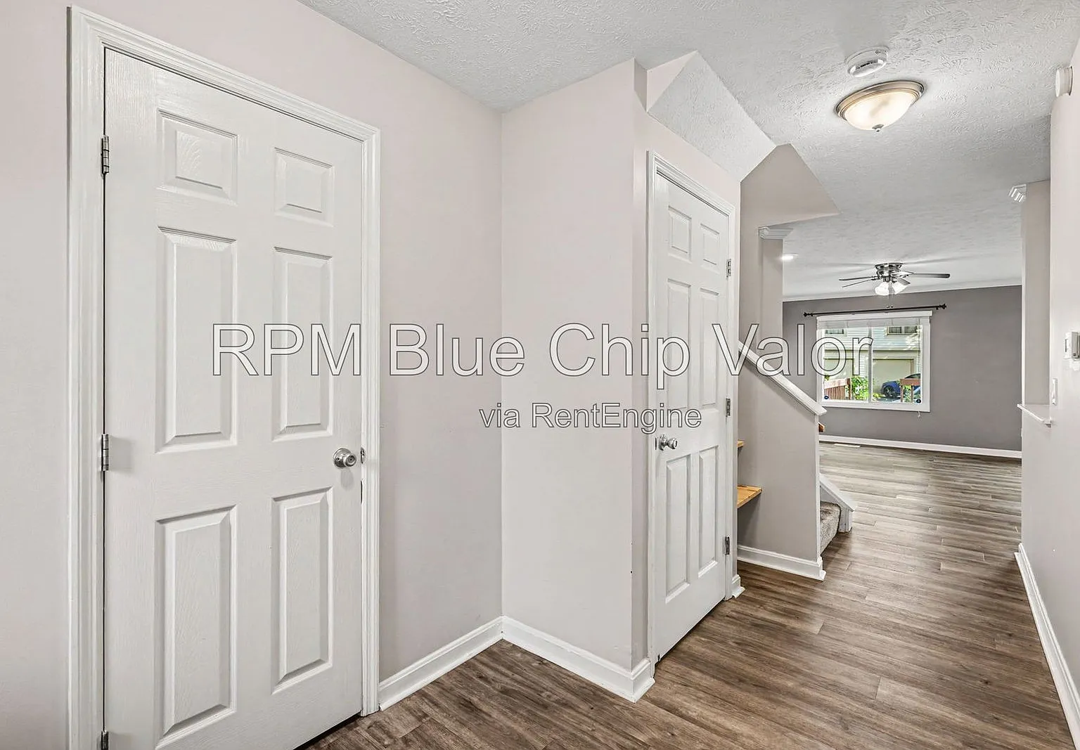 3 bed, 2.5 bath, $2,195 — Photo 2