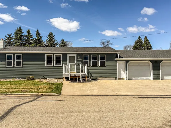 212 1st St N, Wilton, ND 58579