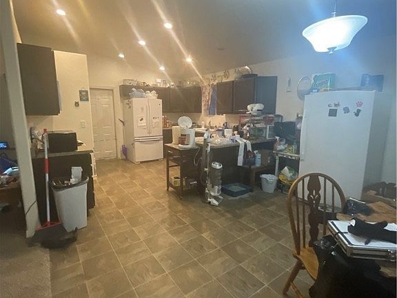 3rd image of 130 J V Walker St