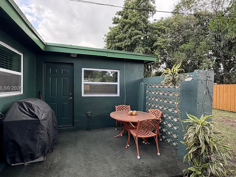 3781 Jackson Blvd — Photo 40