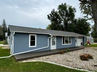203 12th Ave, Britton, SD 57430