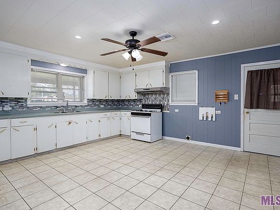 4th image of 110 Bayou Vista Dr